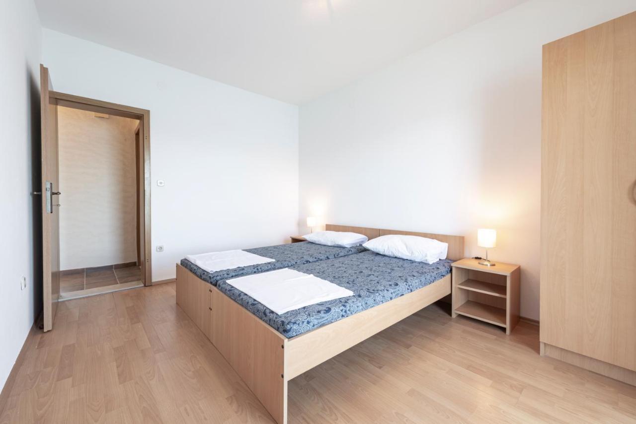 Ivusic Apartment *